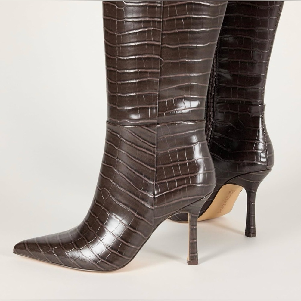 The Drop Women's Gemini Tall Heeled Chocolate Croc - Picture 7 of 13